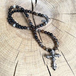 Collier perles avec croix