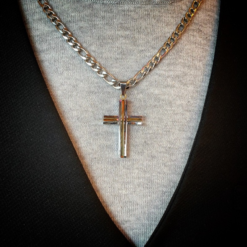 Collier homme acier avec pendentif croix