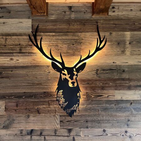 Cerf mural lumineux chalet
