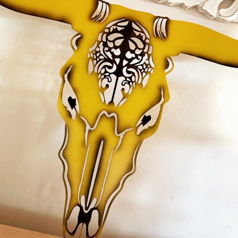 Tête de buffle dorée