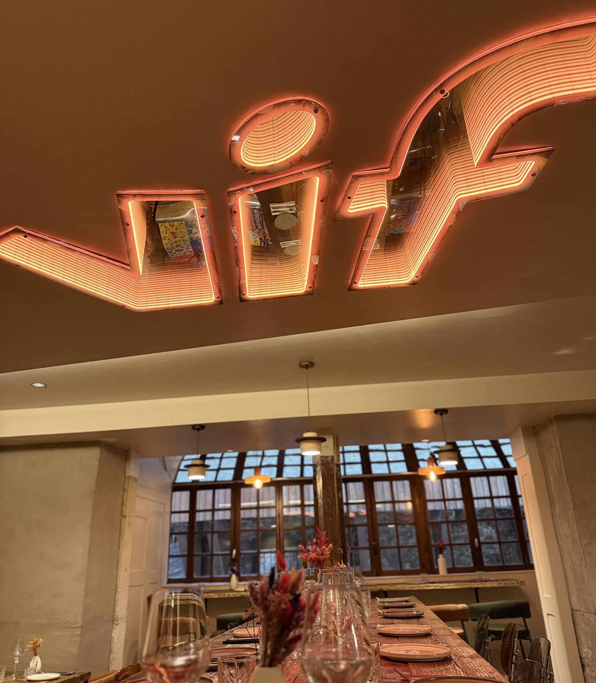 Miroir infini logo miniature