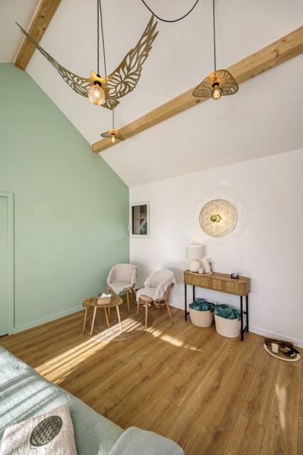 Luminaire doré aigle