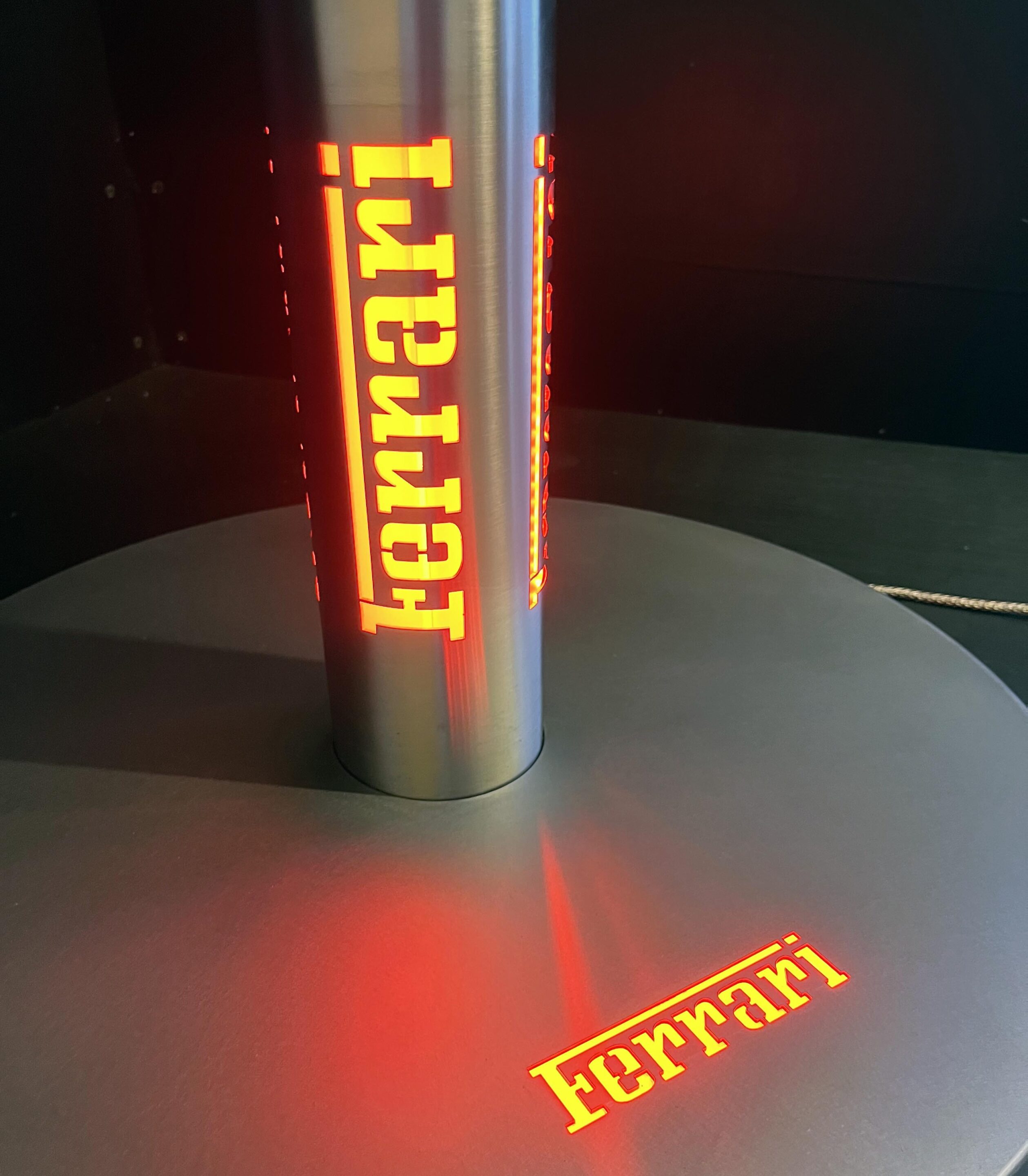 Pied ferrari image une