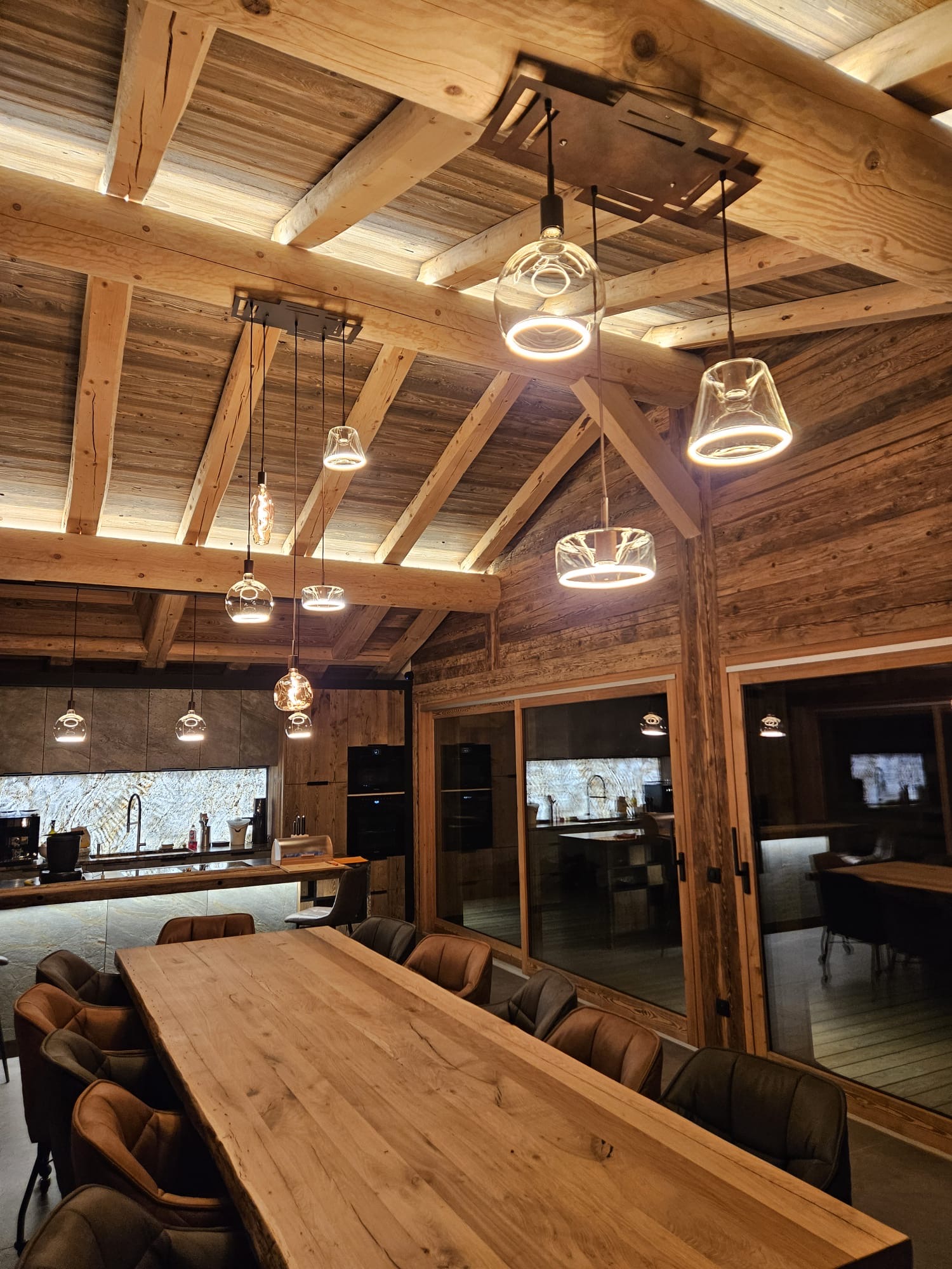 Luminaires il umine chalet la clusaz